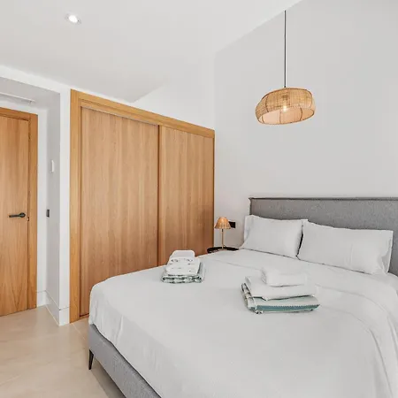 Beachside 8 Ensuite 2 Private Pools فيلة ماربيا
