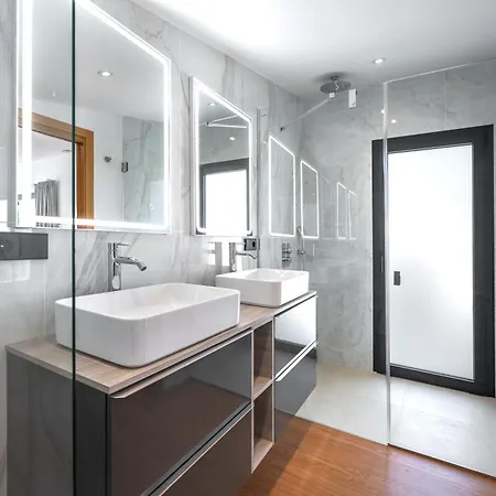 فيلة Beachside 8 Ensuite 2 Private Pools *