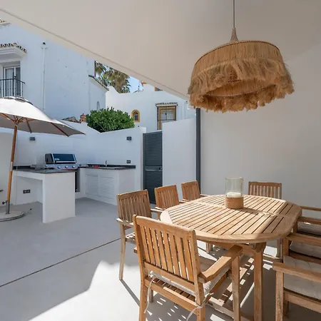 Beachside 8 Ensuite 2 Private Pools فيلة *