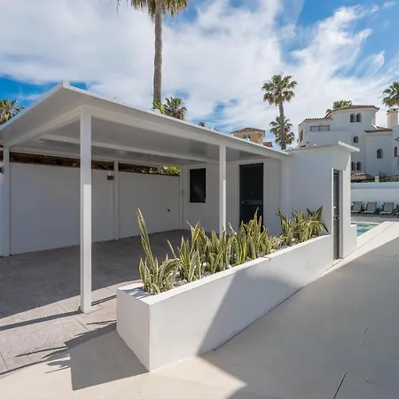 فيلة Beachside 8 Ensuite 2 Private Pools ماربيا