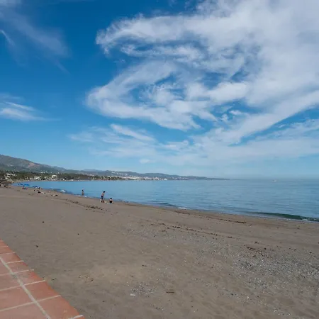 Beachside 8 Ensuite 2 Private Pools ماربيا