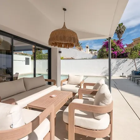Beachside 8 Ensuite 2 Private Pools