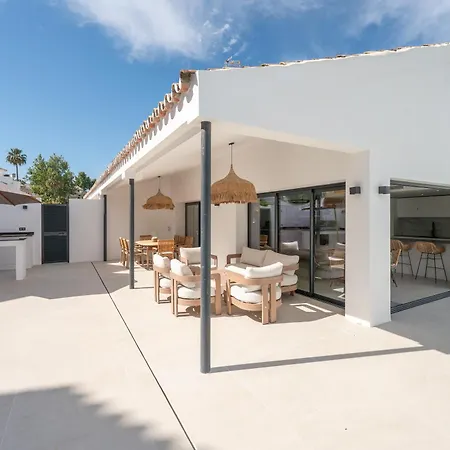 Beachside 8 Ensuite 2 Private Pools * ماربيا