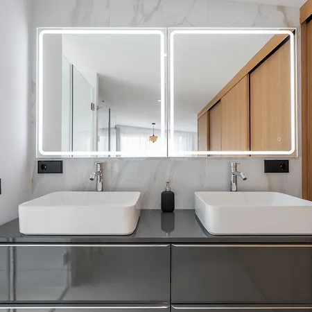 Beachside 8 Ensuite 2 Private Pools * ماربيا