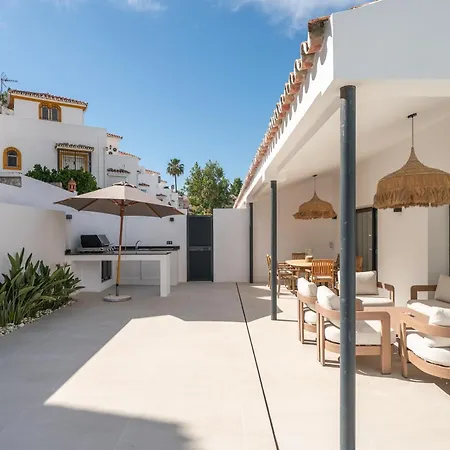 Beachside 8 Ensuite 2 Private Pools فيلة *