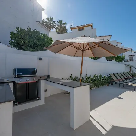 فيلة Beachside 8 Ensuite 2 Private Pools ماربيا
