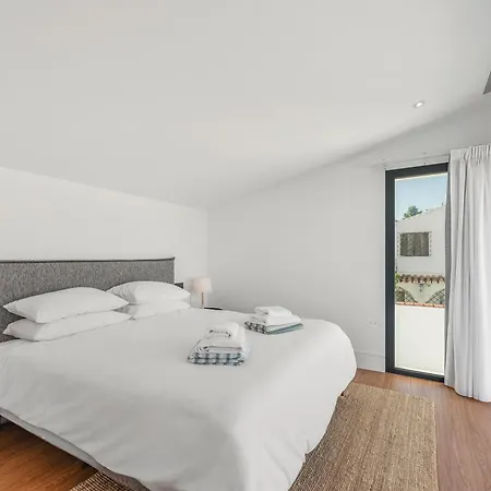 Beachside 8 Ensuite 2 Private Pools ماربيا
