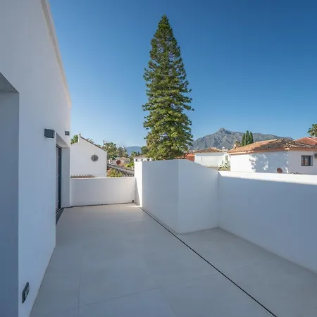 Beachside 8 Ensuite 2 Private Pools *